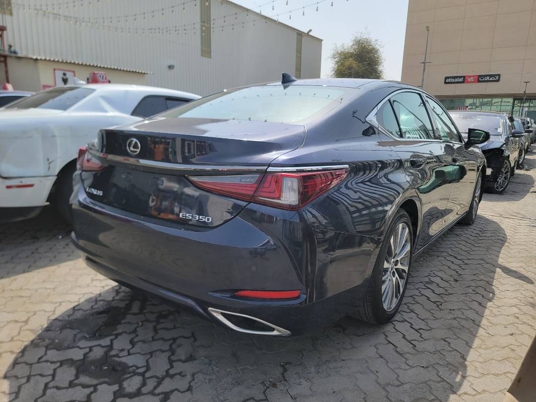 2020 LEXUS ES 350 — 35144 Miles — Lot 74891683 — Main - Marhaba Auctions Used Cars - Image 4