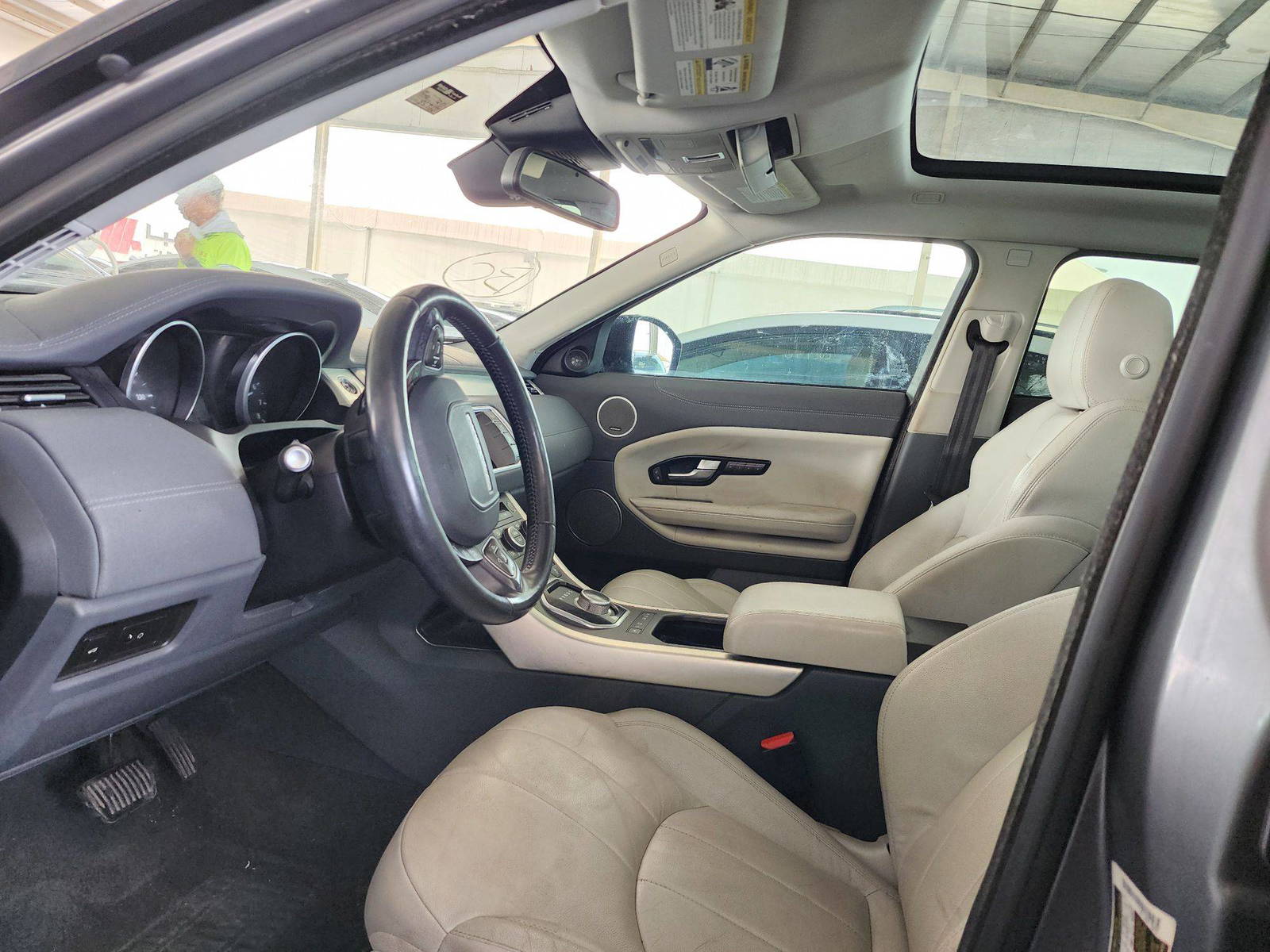 2016 LAND ROVER RANGE ROVER EVOQUE SE — 86362 Miles — Lot 53270304 — Main - Marhaba Auctions Used Cars - Image 9