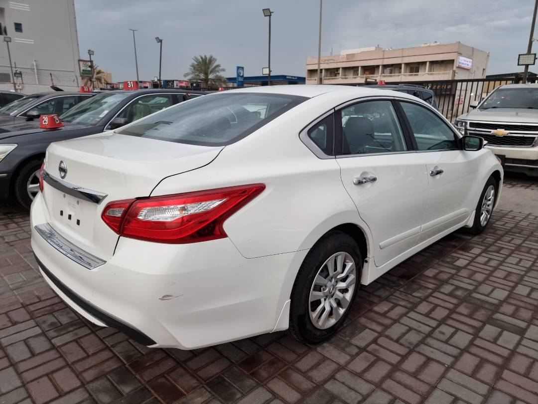 2017 NISSAN ALTIMA — 89551 Miles — Lot 215487 — Ind. 12 - Marhaba Auctions Used Cars - Image 3