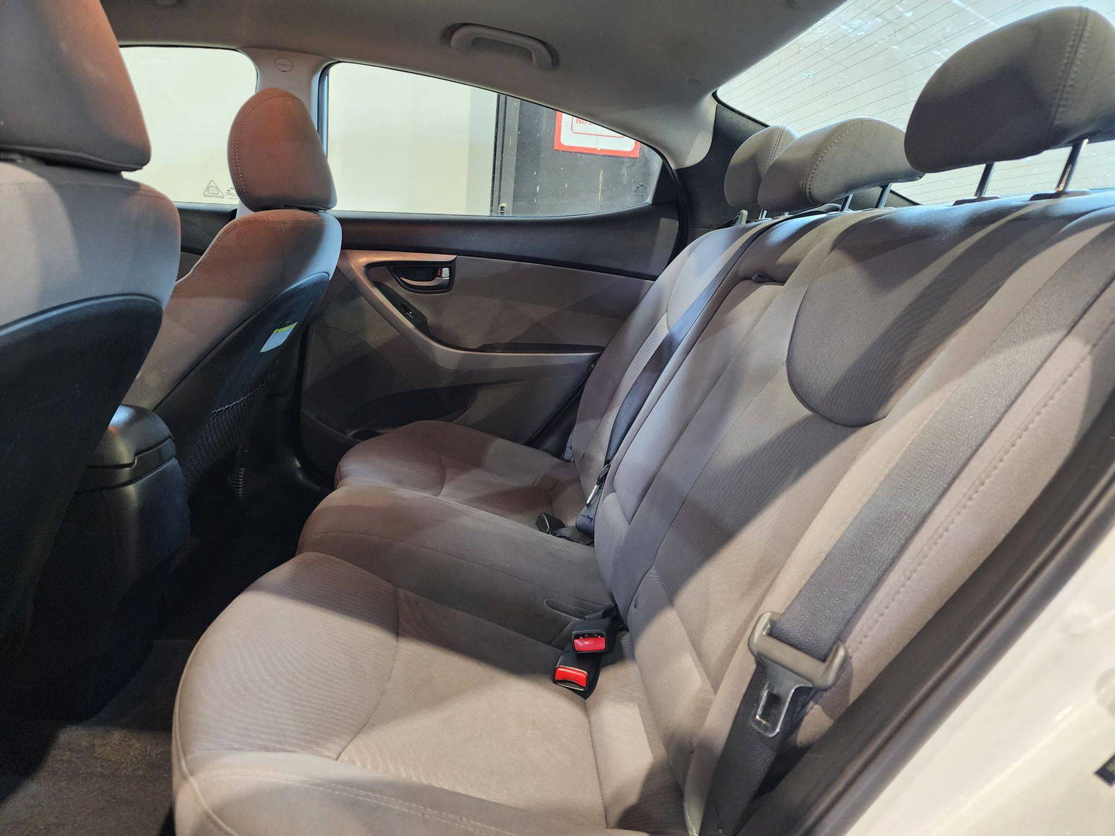 2014 HYUNDAI ELANTRA — 214570 Miles — Lot 39465044 — Al Quoz - Marhaba Auctions Used Cars - Image 6