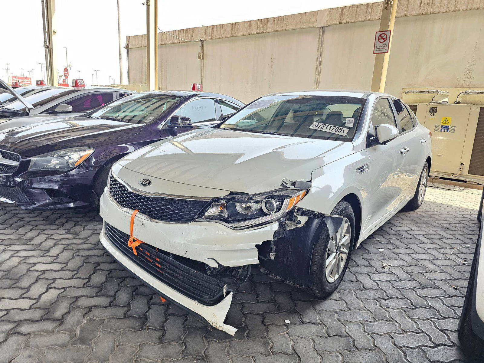 2016 KIA OPTIMA — 136500 Miles — Lot 5071332 — Souq - Marhaba Auctions Used Cars - Image 4