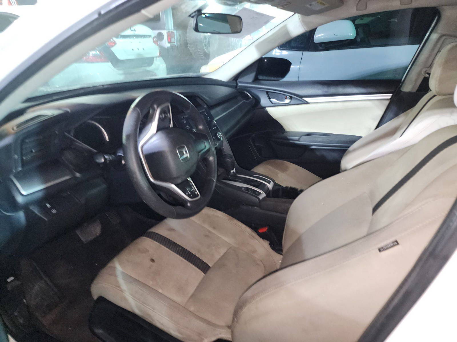 HONDA CIVIC 2018 - Marhaba Auction Used Cars - Image 7