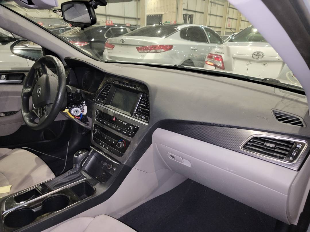 2017 HYUNDAI SONATA — 46578 Miles — Lot 60933163 - Marhaba Auctions Used Cars - Image 6