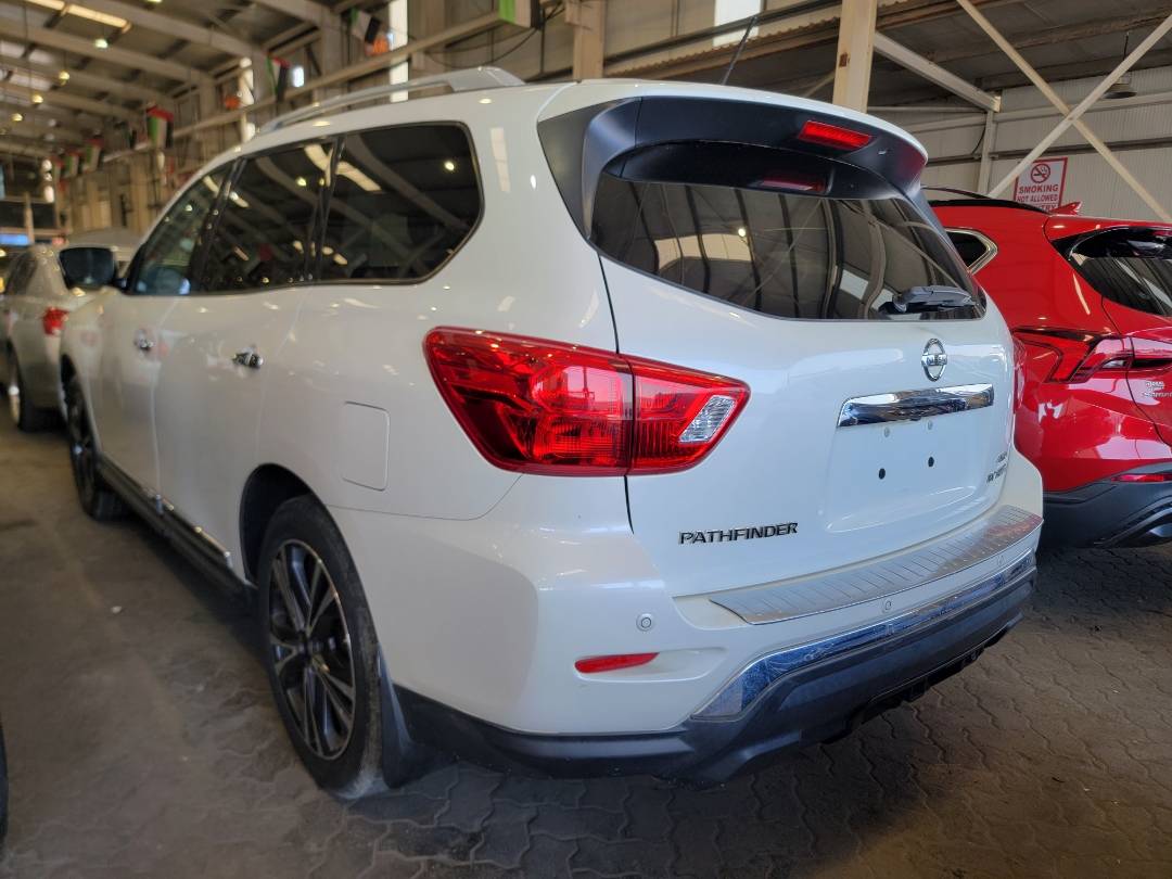 2017 NISSAN PATHFINDER — 152877 Miles — Lot 605959 — Main - Marhaba Auctions Used Cars - Image 5