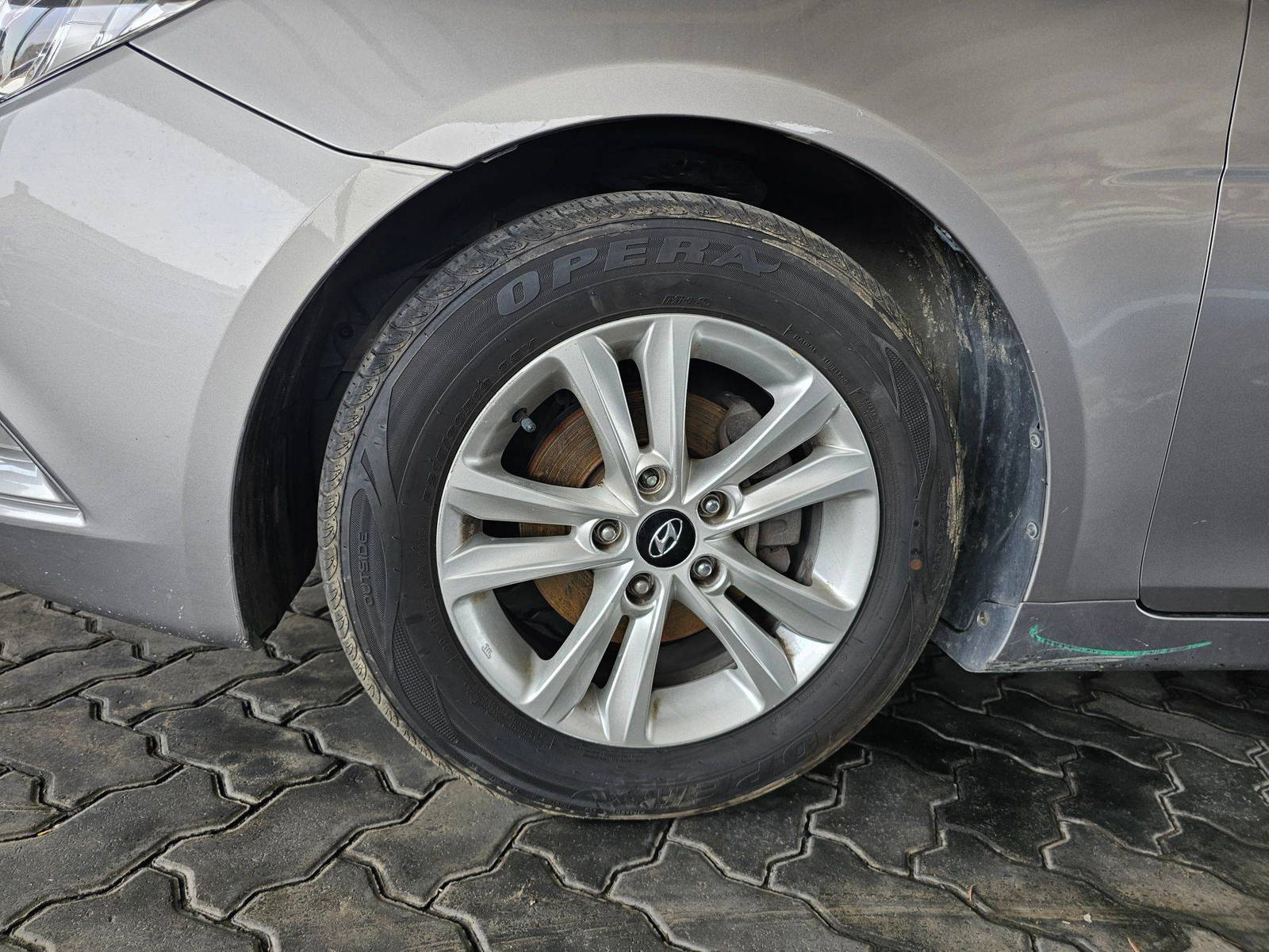 2011 HYUNDAI SONATA — 248283 KM — Lot 181937 — Souq - Marhaba Auctions Used Cars - Image 10