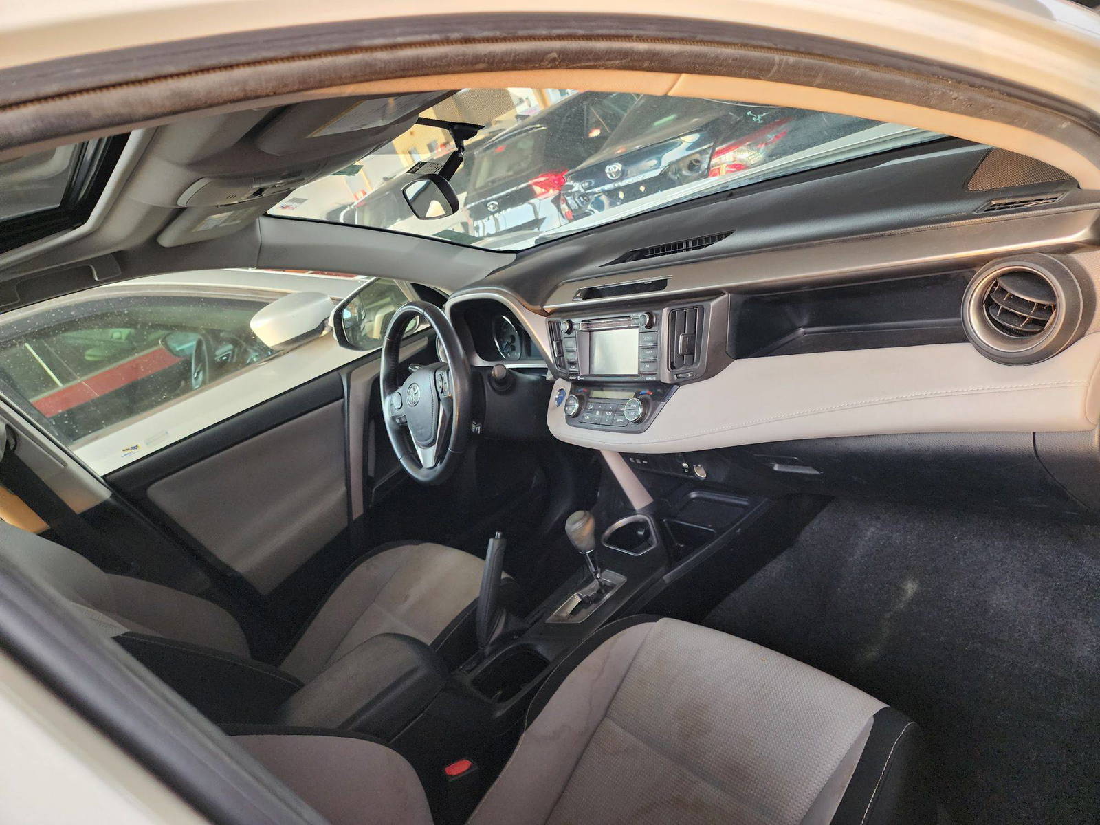 2016 TOYOTA RAV4 — 139962 Miles — Lot D007698 — Souq - Marhaba Auctions Used Cars - Image 5