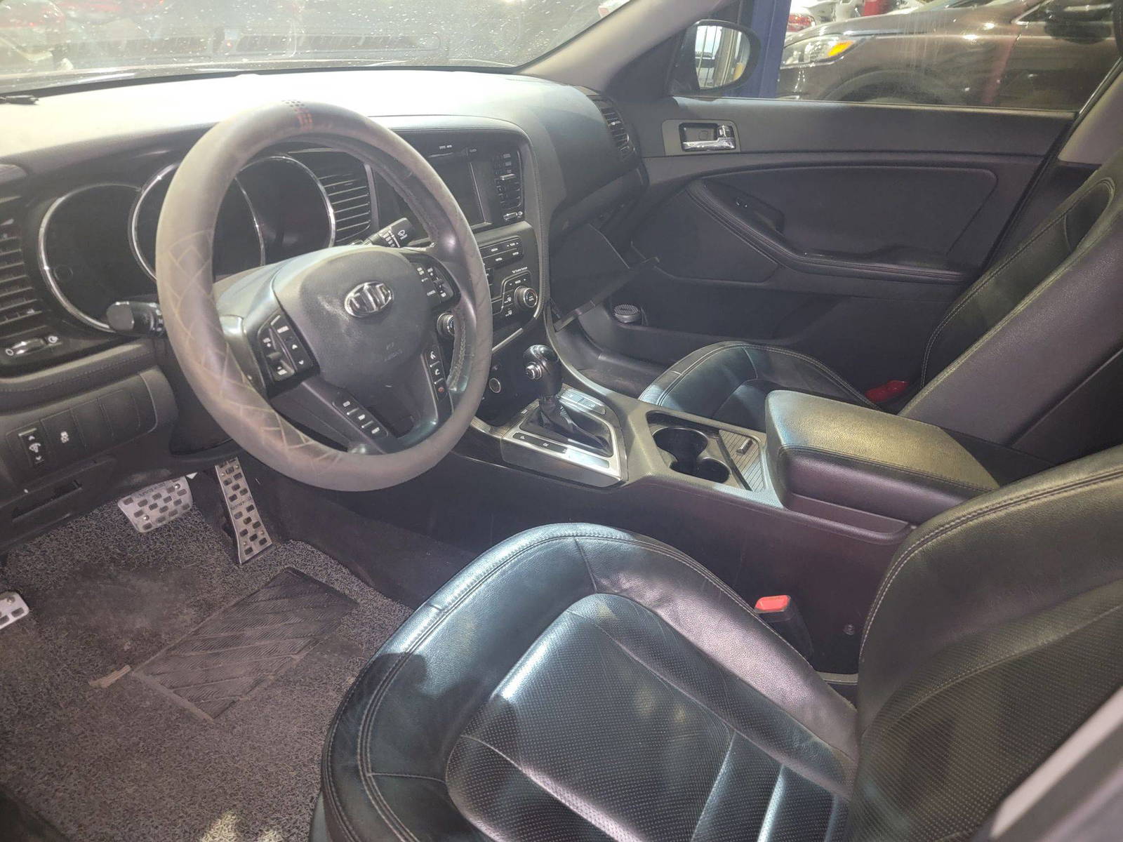 2013 KIA K5 — 142446 KM — Lot DA280378 — Main - Marhaba Auctions Used Cars - Image 8