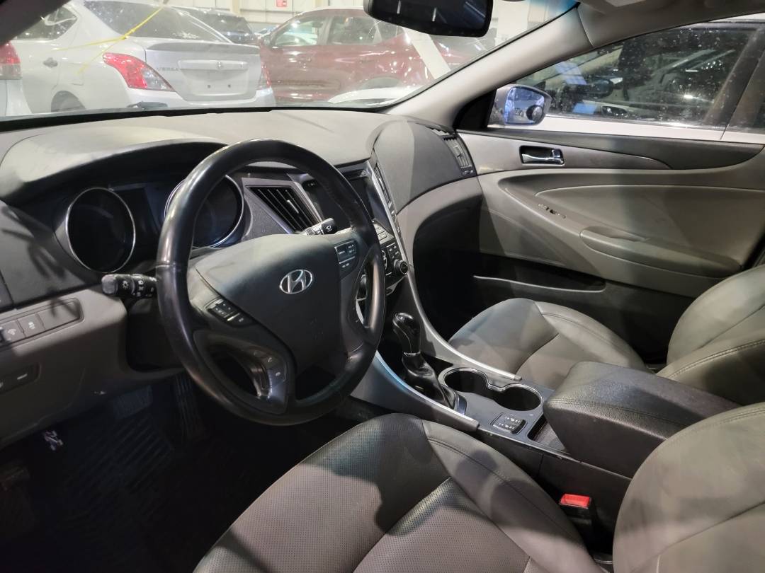2015 HYUNDAI SONATA — 102526 Miles — Lot 3054665 — Main - Marhaba Auctions Used Cars - Image 9