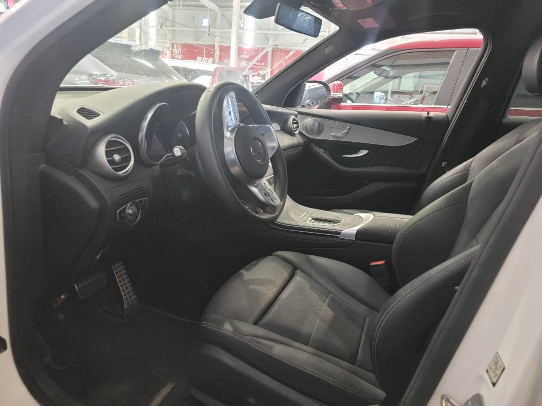 2020 MERCEDES BENZ GLC-300 — 25819 Miles — Lot F739931 — Main - Marhaba Auctions Used Cars - Image 8