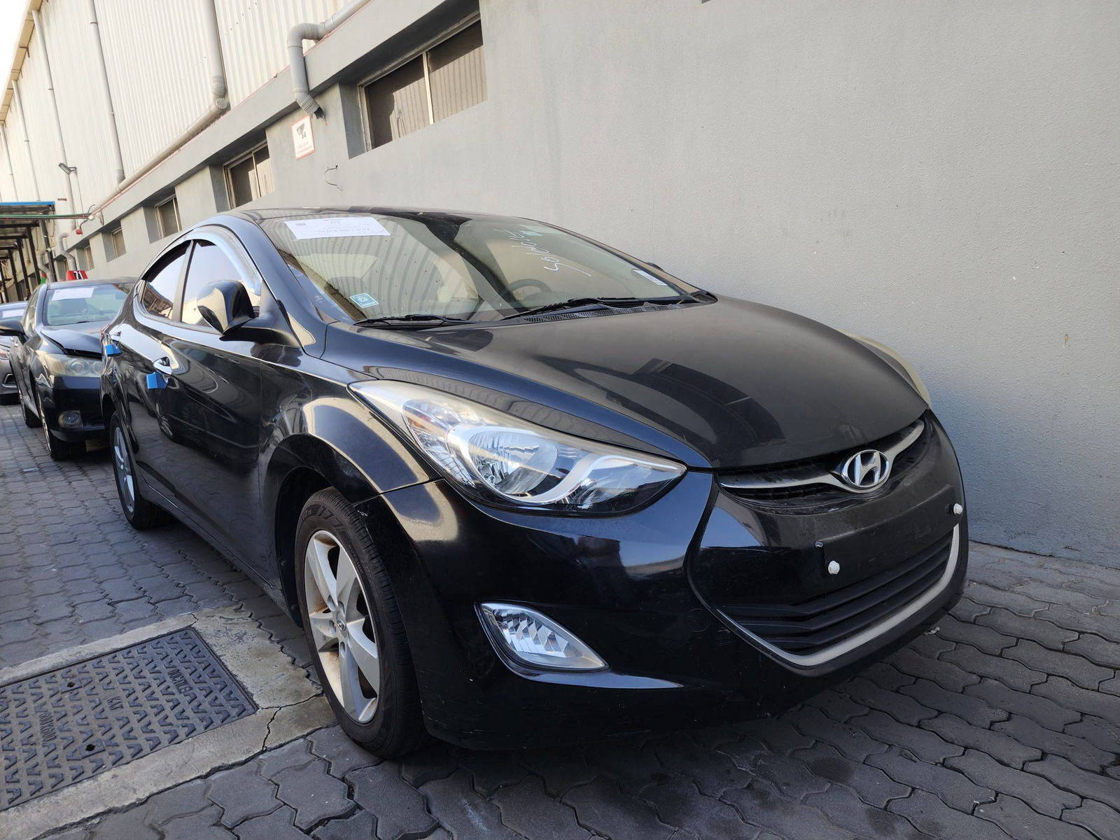 2011 HYUNDAI AVANTE — 131250 KM — Lot 034280 — Al Quoz - Marhaba Auctions Used Cars - Image 3