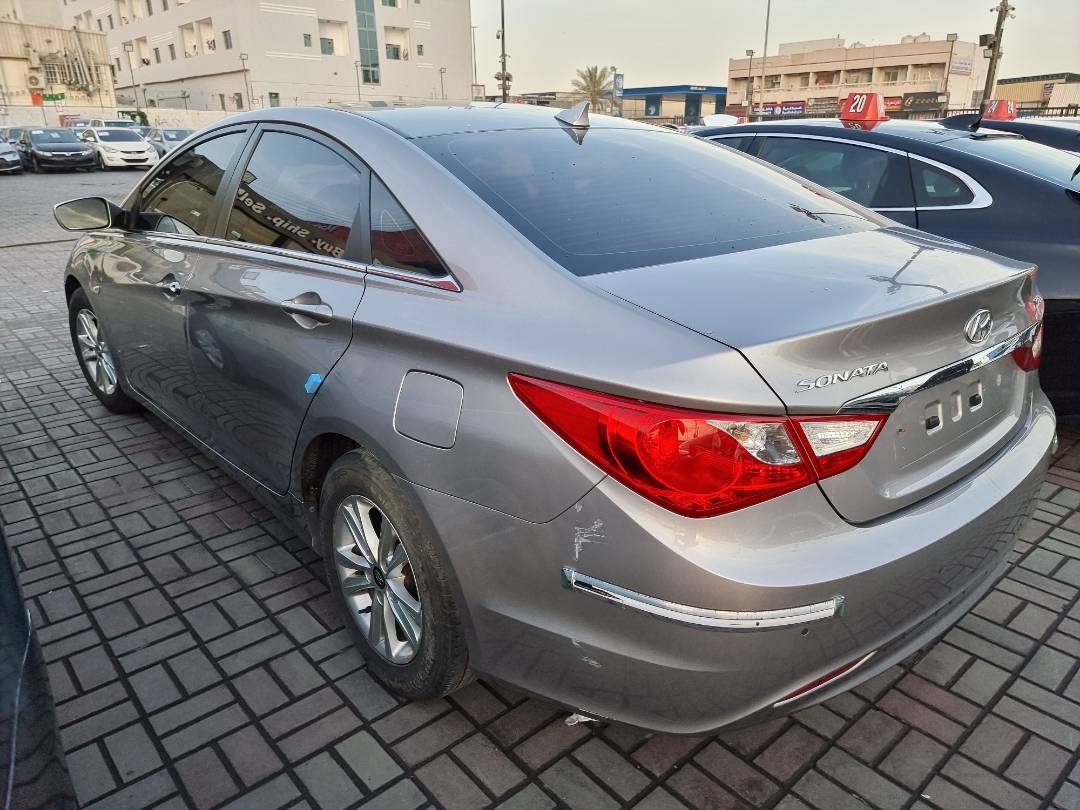 2011 HYUNDAI SONATA — 132182 KM — Lot 214587 — Main - Marhaba Auctions Used Cars - Image 5