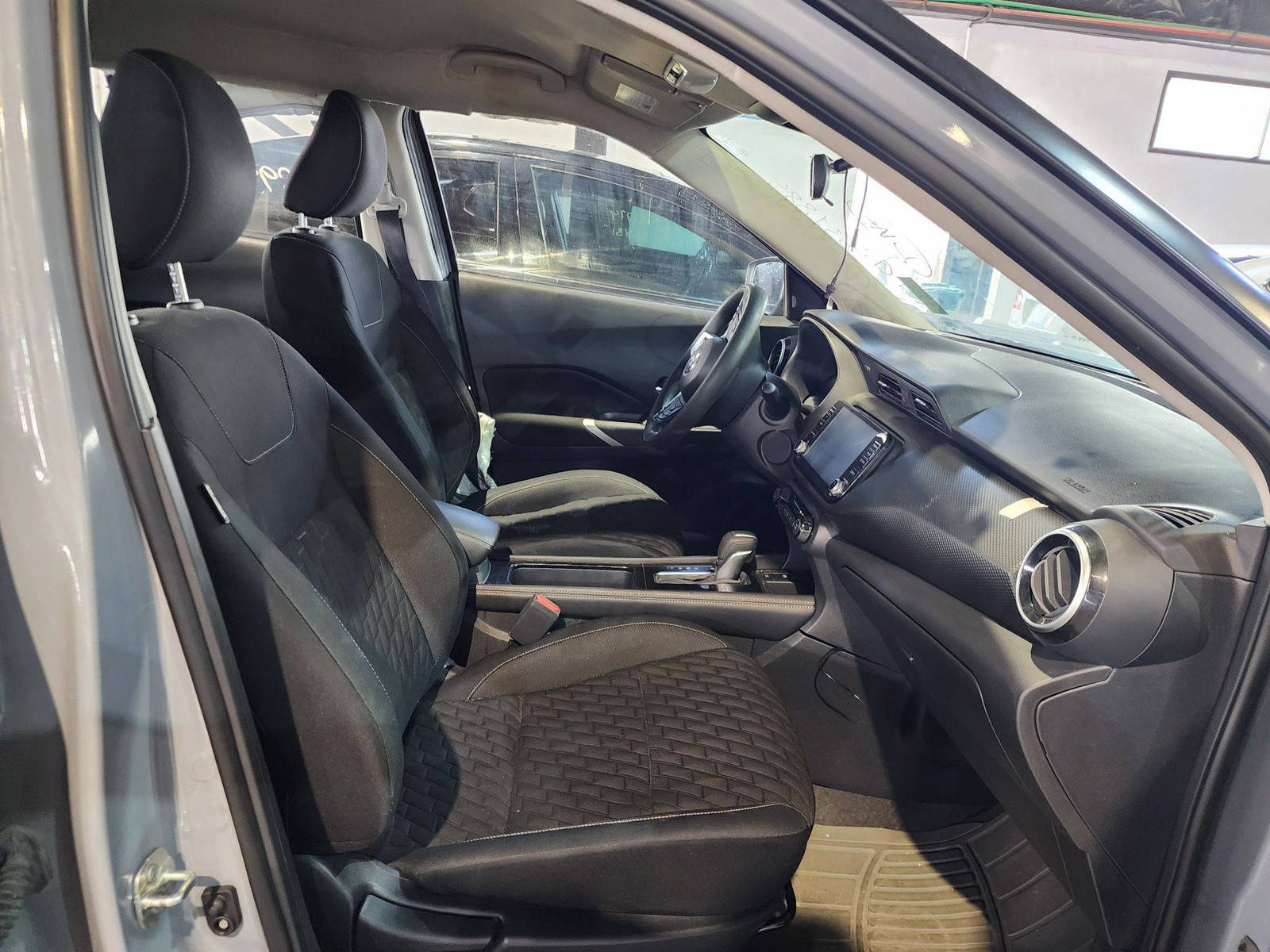 2021 NISSAN KICKS — 34496 Miles — Lot 69958974 — Main - Marhaba Auctions Used Cars - Image 9