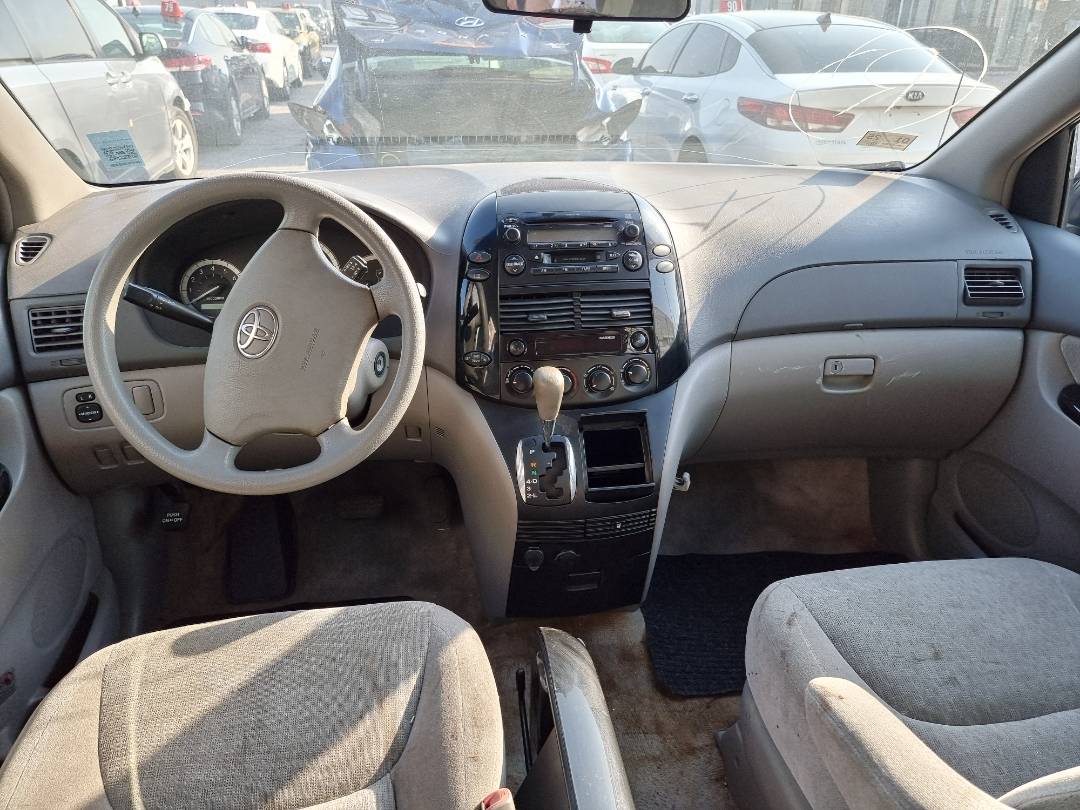 2005 TOYOTA SIENNA — 193474 Miles — Lot 125487 — Ind. 12 - Marhaba Auctions Used Cars - Image 8