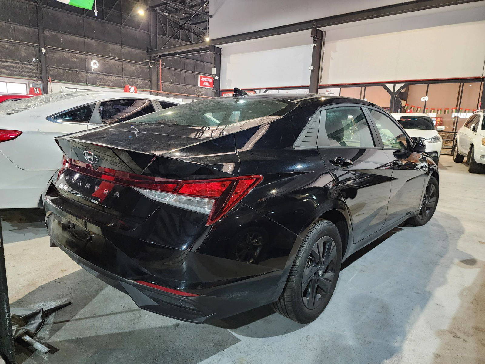 2022 HYUNDAI ELANTRA — 40290 Miles — Lot 273495 — Al Quoz - Marhaba Auctions Used Cars - Image 5