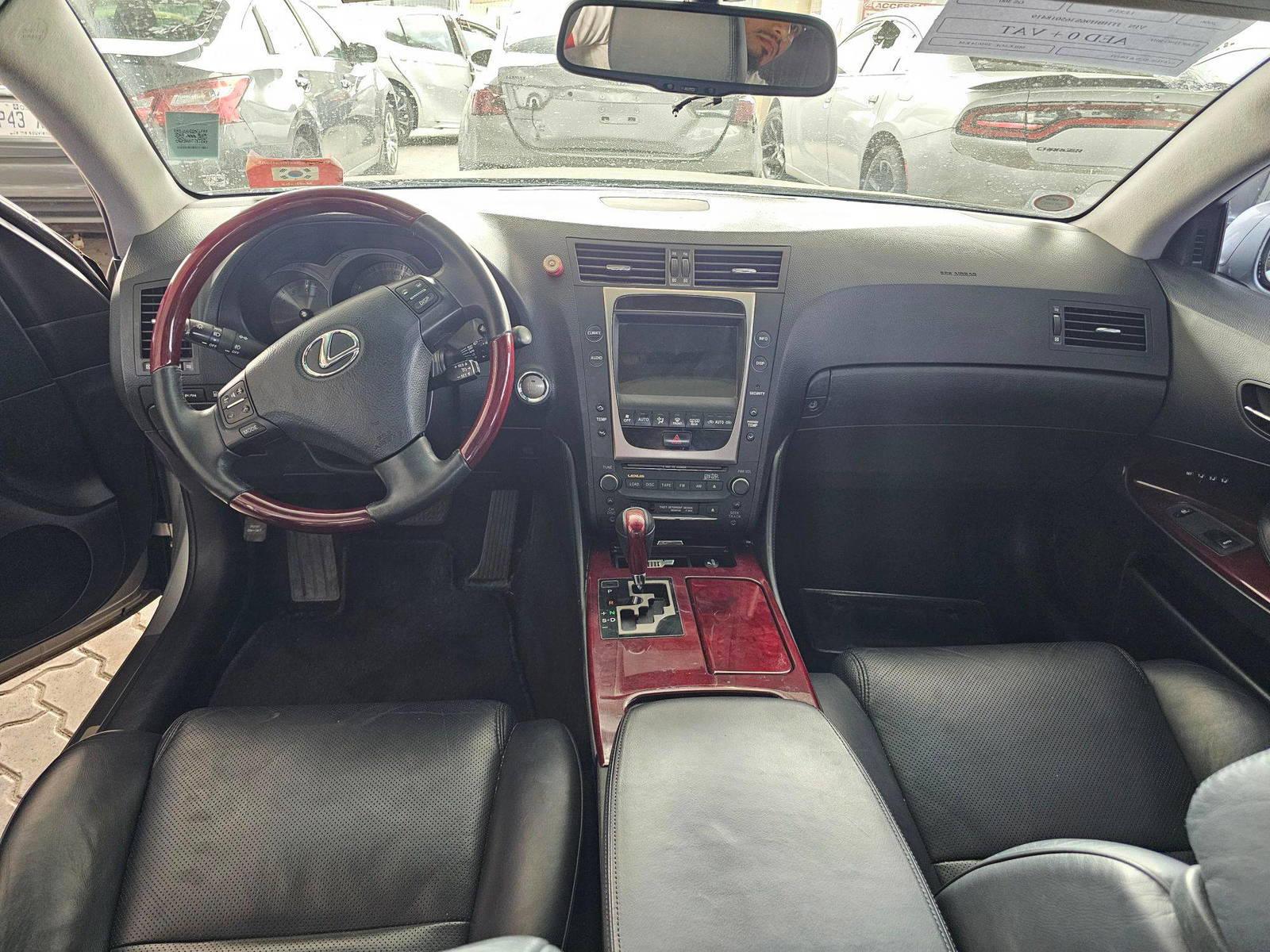 2006 LEXUS GS 300 — 295624 KM — Lot S365018419 — Souq - Marhaba Auctions Used Cars - Image 7