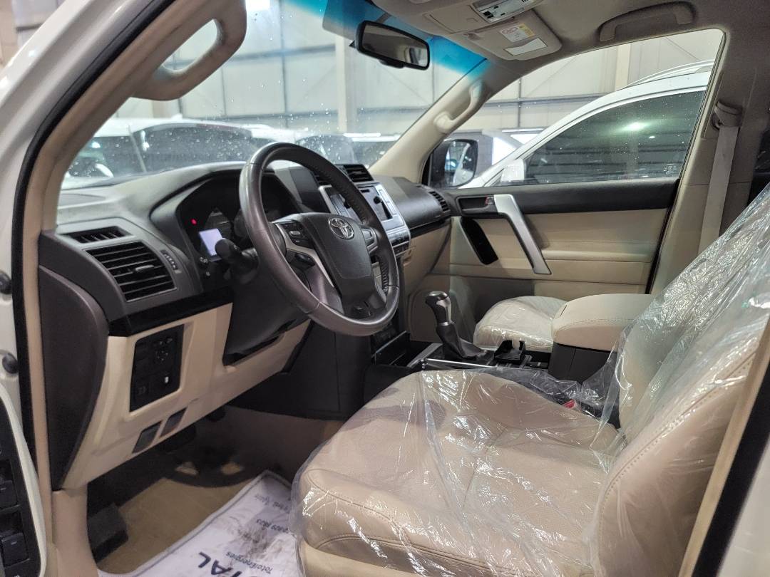 2023 TOYOTA LAND CRUISER PRADO — 22670 KM — Lot PK231362 — Main - Marhaba Auctions Used Cars - Image 6