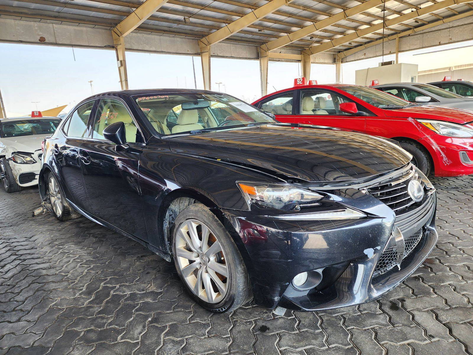 2014 LEXUS IS 250 — 175698 Miles — Lot 24E5011203 — Souq - Marhaba Auctions Used Cars - Image 4