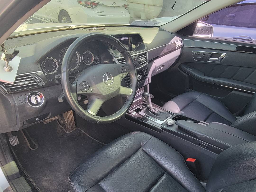 2010 MERCEDES BENZ E 200 — 126864 KM — Lot 242075 — Main - Marhaba Auctions Used Cars - Image 8