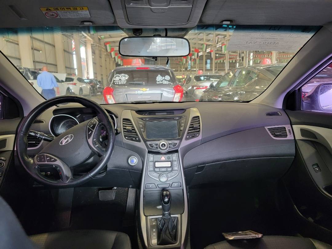 2014 HYUNDAI AVANTE — 93698 KM — Lot EU085544 — Main - Marhaba Auctions Used Cars - Image 8