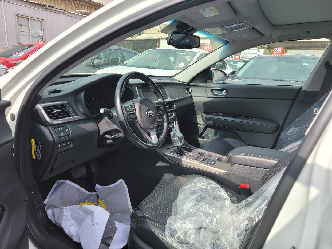2018 KIA OPTIMA — 122635 Miles — Lot 5022185 — Main - Marhaba Auctions Used Cars - Image 6