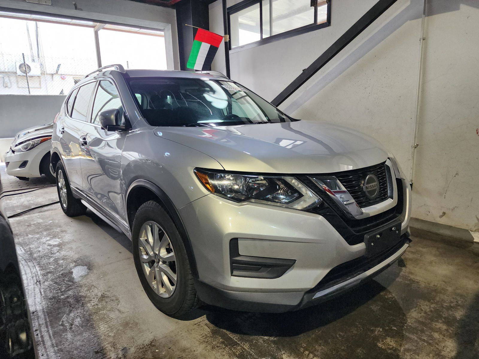 2018 NISSAN ROGUE — 93752 Miles — Lot 86687674 — Al Quoz - Marhaba Auctions Used Cars - Image 3