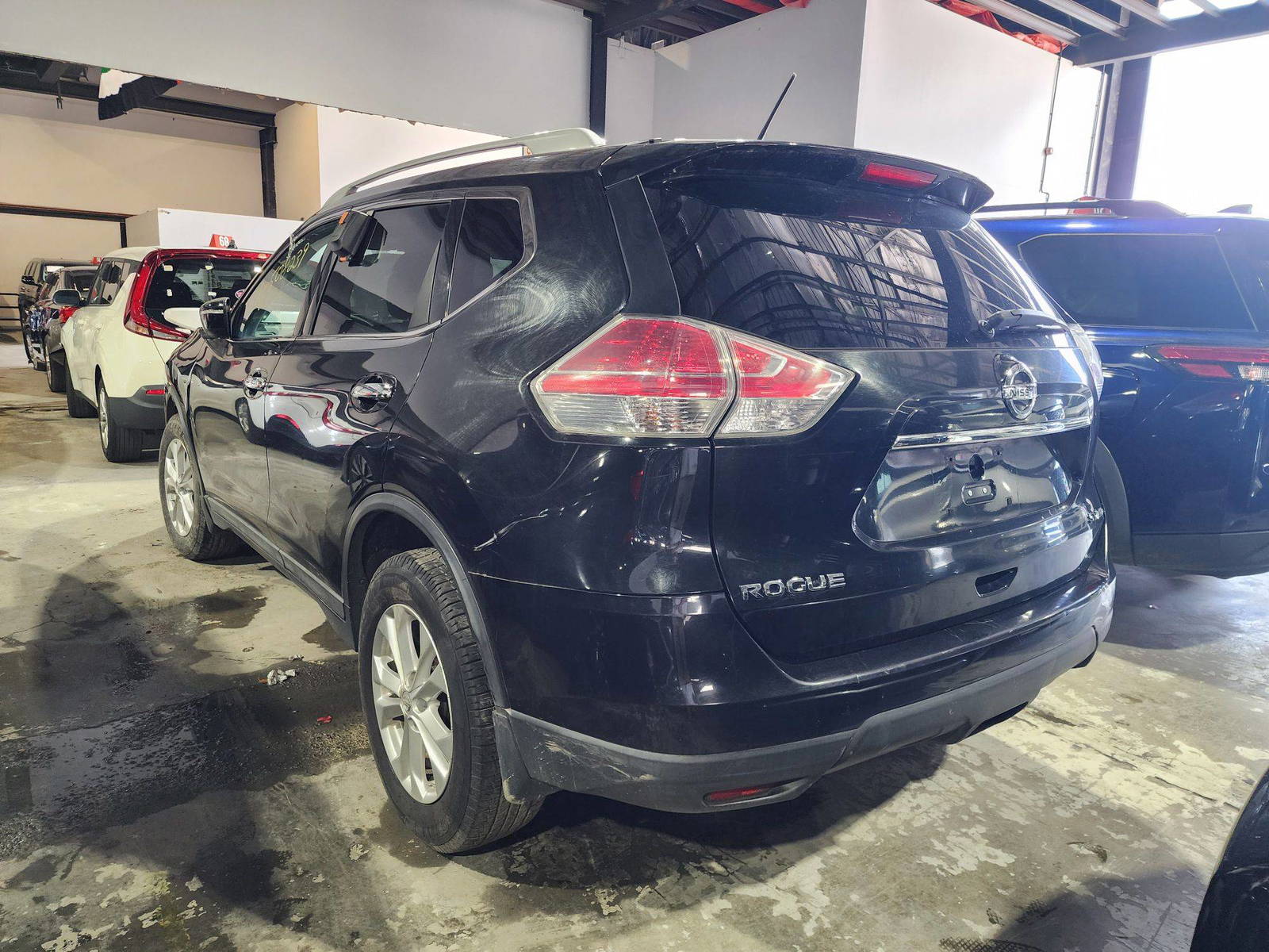 2015 NISSAN ROGUE — 158008 Miles — Lot 873220 — Al Quoz - Marhaba Auctions Used Cars - Image 5