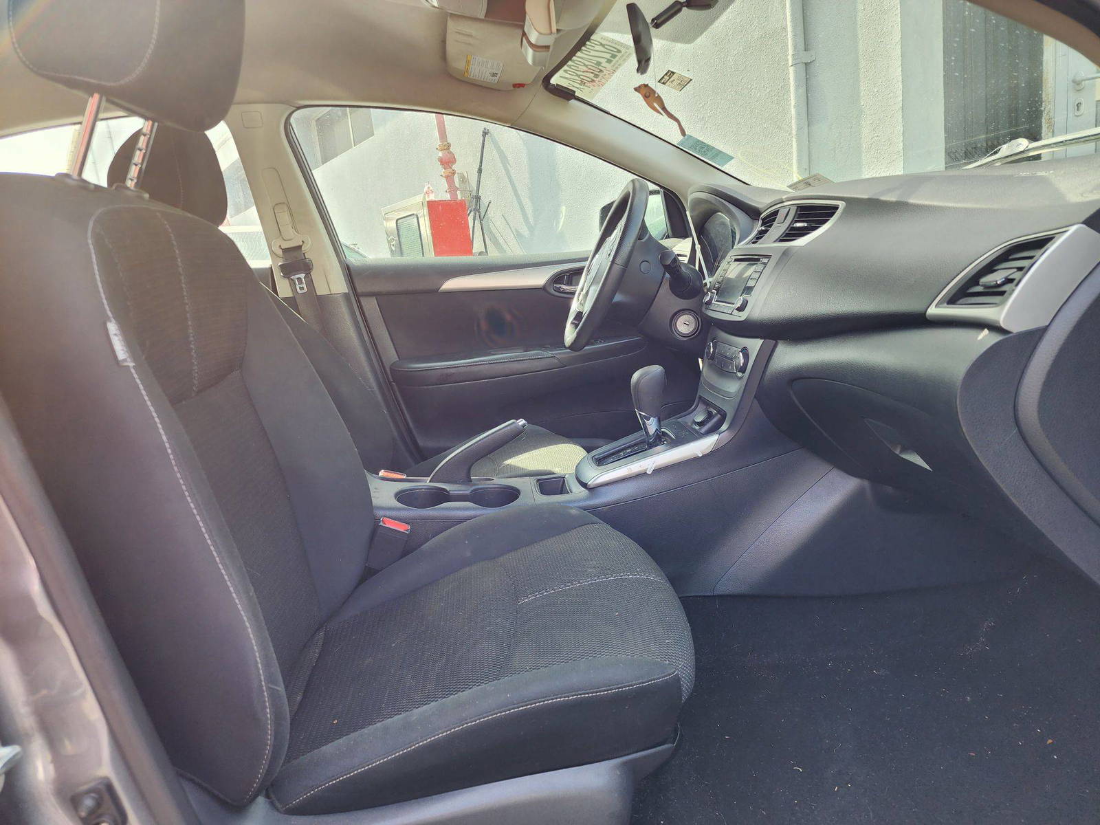 2018 NISSAN SENTRA — 118171 Miles — Lot 241881 — Al Quoz - Marhaba Auctions Used Cars - Image 9