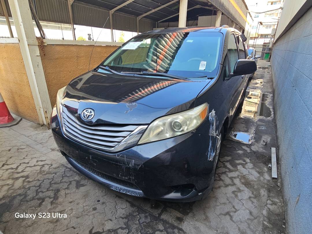 2013 TOYOTA SIENNA — 228677 Miles — Lot XDS049677 — Main - Marhaba Auctions Used Cars - Image 5