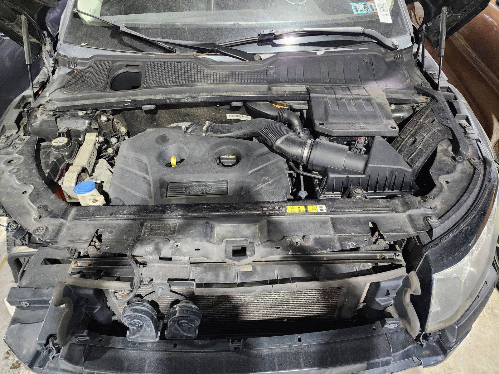 2015 LAND ROVER RANGE ROVER EVOQUE — 137057 Miles — Lot 40936275 — Al Quoz - Marhaba Auctions Used Cars - Image 11
