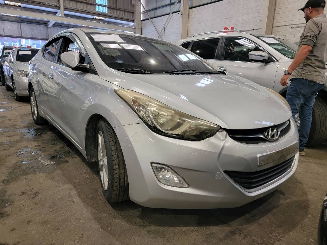 2011 HYUNDAI AVANTE — 237637 KM — Lot 023963 — Main - Marhaba Auctions Used Cars - Image 5