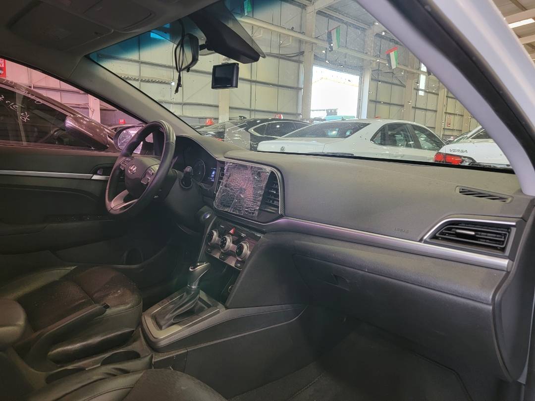 2019 HYUNDAI AVANTE — 50000 KM — Lot U816294 - Marhaba Auctions Used Cars - Image 6