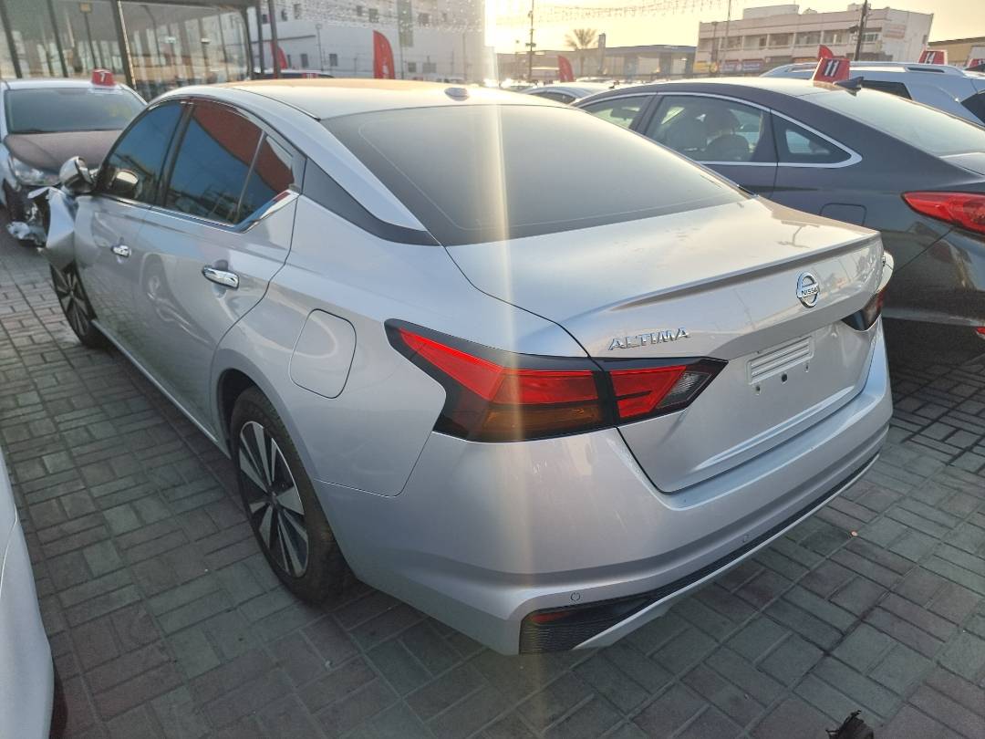 NISSAN ALTIMA 2019 - Marhaba Auction Used Cars - Image 5