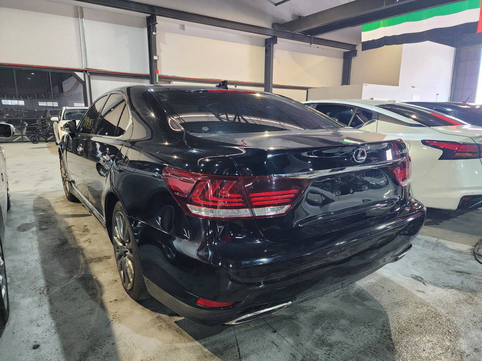 2014 LEXUS LS 460 — 124214 Miles — Lot 44198985 — Al Quoz - Marhaba Auctions Used Cars - Image 3