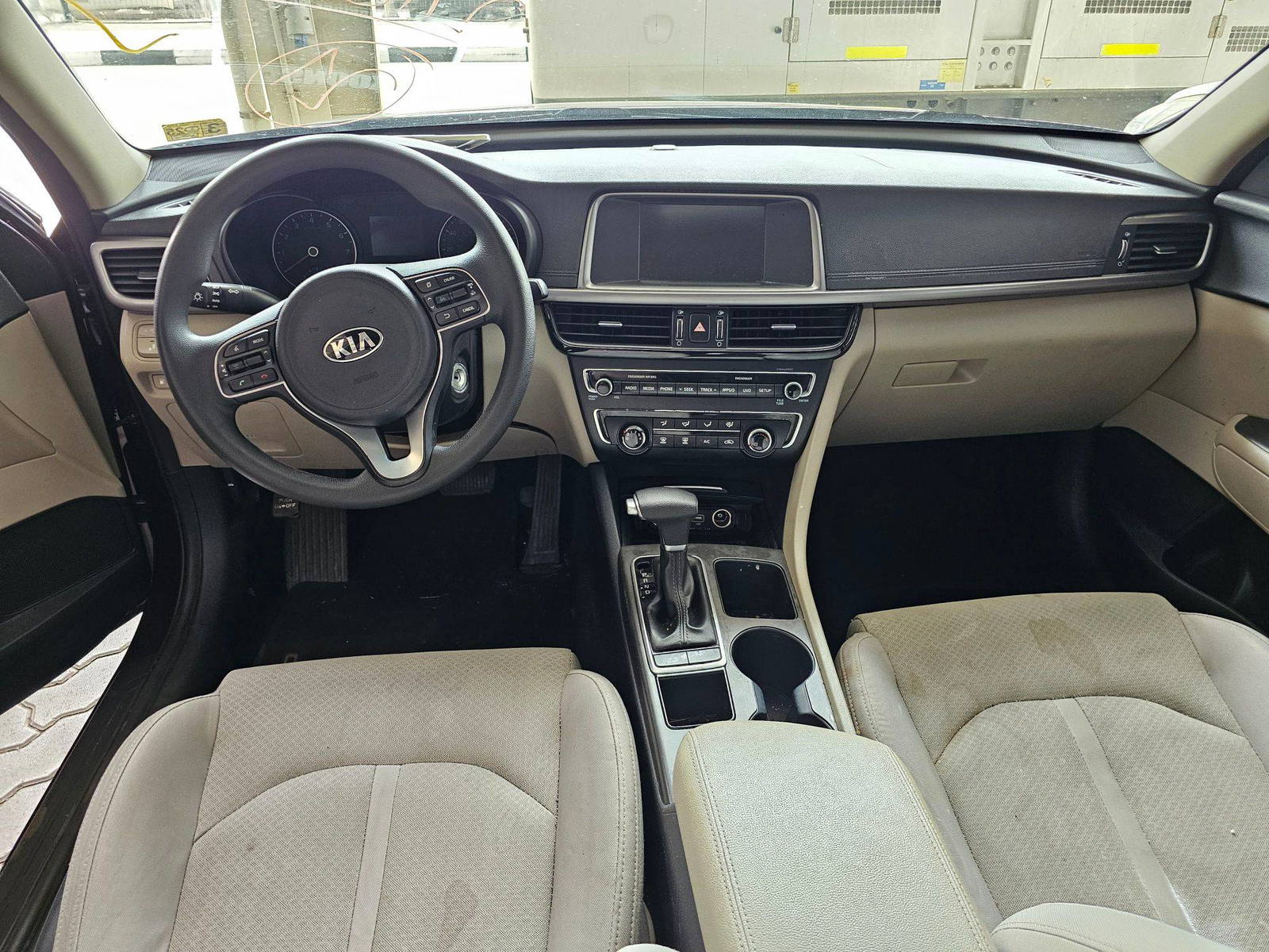2018 KIA OPTIMA — 130735 Miles — Lot 41940716 — Souq - Marhaba Auctions Used Cars - Image 6