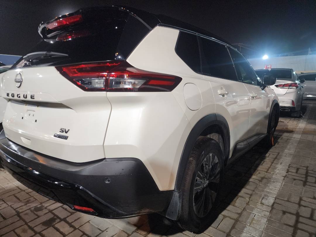 NISSAN ROGUE