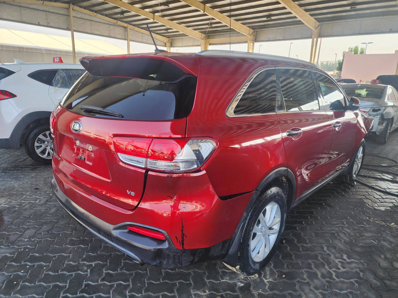 2018 KIA SORENTO — 93878 Miles — Lot 66885763 - Marhaba Auctions Used Cars - Image 4