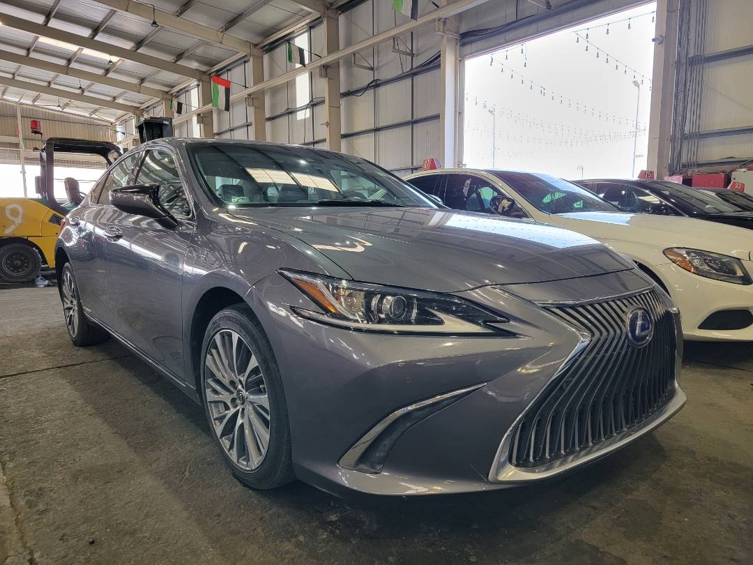 2021 LEXUS ES 300H — 143094 KM — Lot 3MU003938 — Main - Marhaba Auctions Used Cars - Image 4
