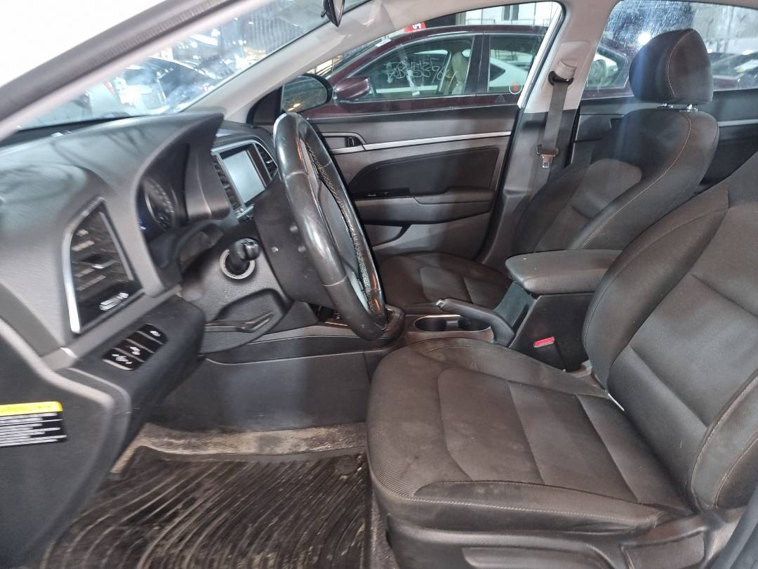 2018 HYUNDAI ELANTRA — 243040 KM — Lot 215478 — Ind. 12 - Marhaba Auctions Used Cars - Image 8
