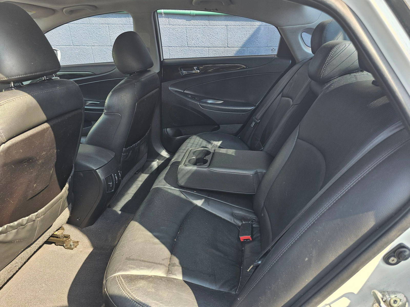 HYUNDAI SONATA 2011 - Marhaba Auction Used Cars - Image 9