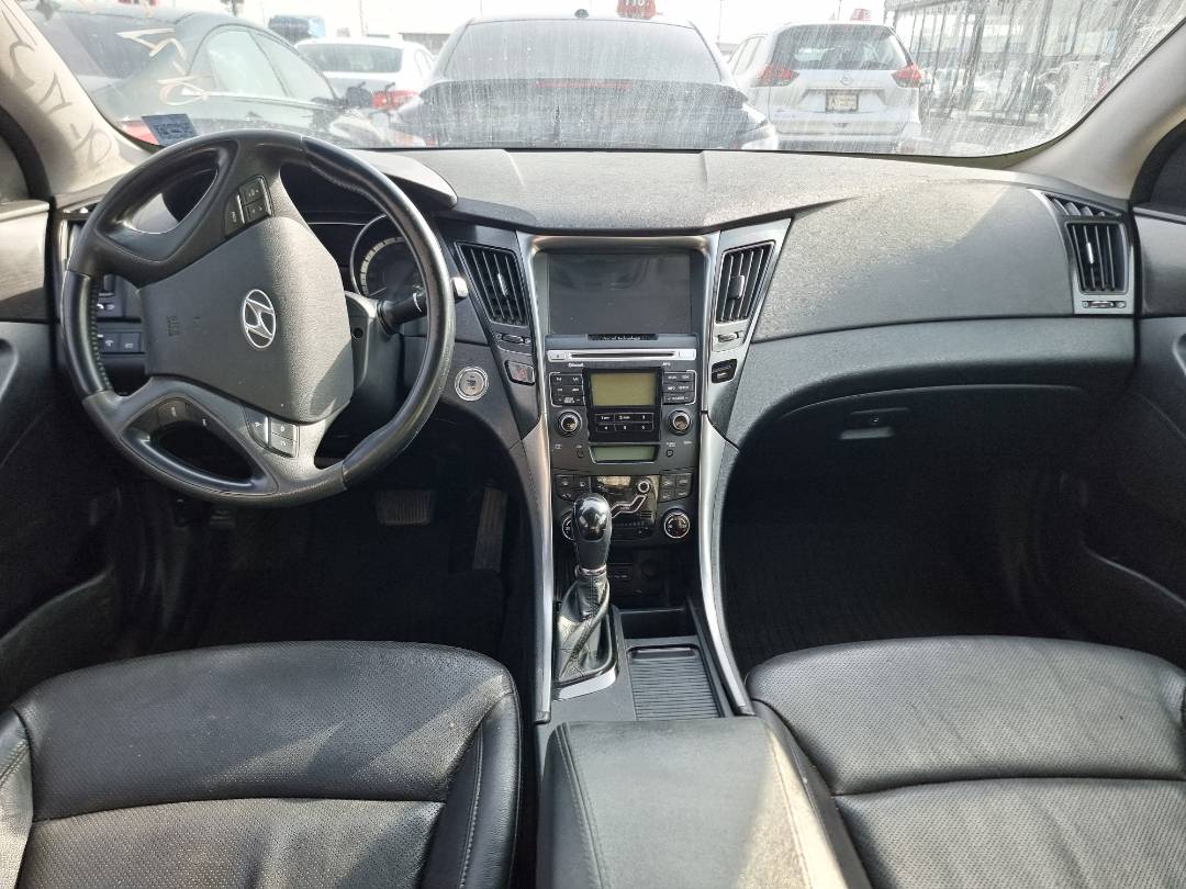 2012 HYUNDAI SONATA — 150206 KM — Lot 125487 — Souq - Marhaba Auctions Used Cars - Image 4
