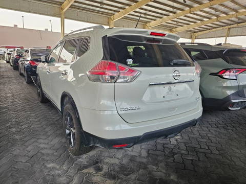 2016 NISSAN ROGUE at Marhaba Auctions