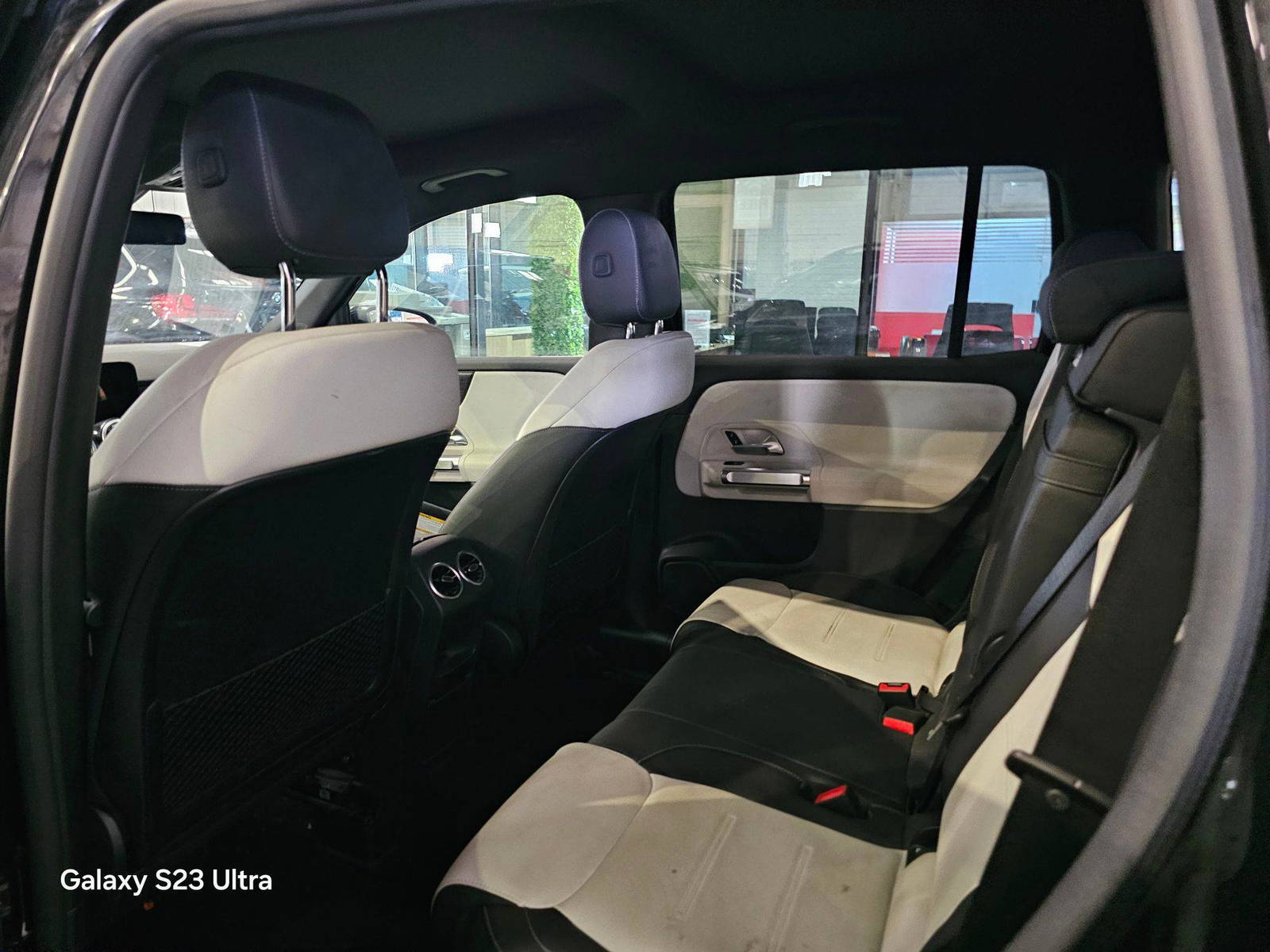 MERCEDES BENZ GLB 250 2023 - Marhaba Auction Used Cars - Image 7