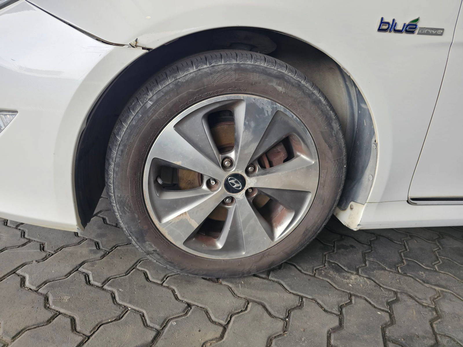 2012 HYUNDAI SONATA — 216304 KM — Lot 019097 — Souq - Marhaba Auctions Used Cars - Image 10