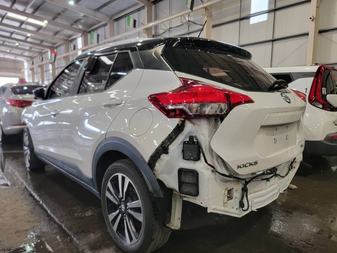 2019 NISSAN KICKS — 42115 Miles — Lot L543115 - Marhaba Auctions Used Cars - Image 3