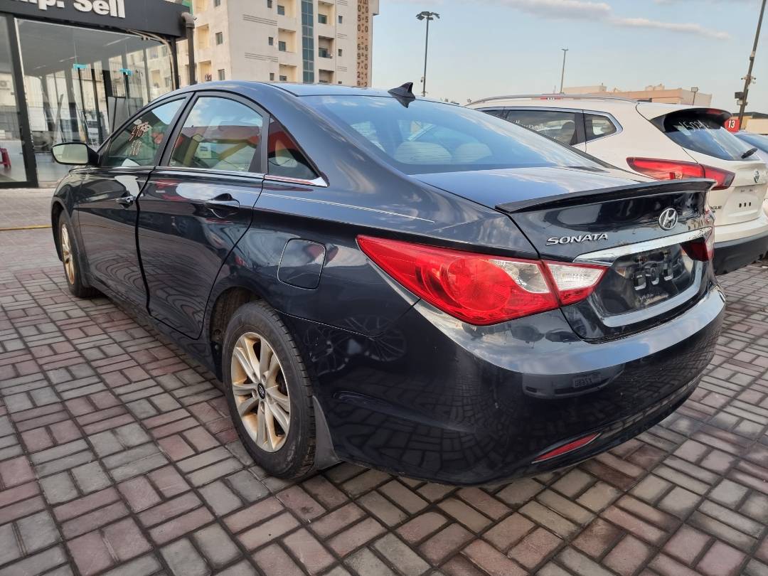 2013 HYUNDAI SONATA — 159941 Miles — Lot 125487 — Souq - Marhaba Auctions Used Cars - Image 5