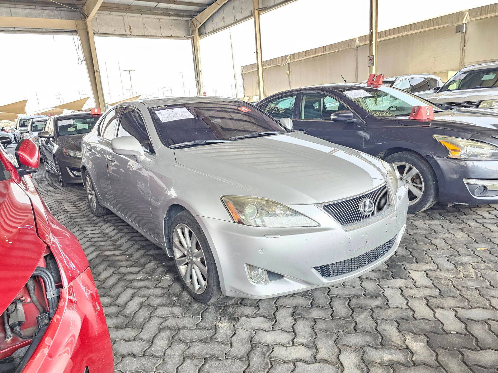 2006 LEXUS IS 250 — 142172 KM — Lot 016048 — Souq - Marhaba Auctions Used Cars - Image 3