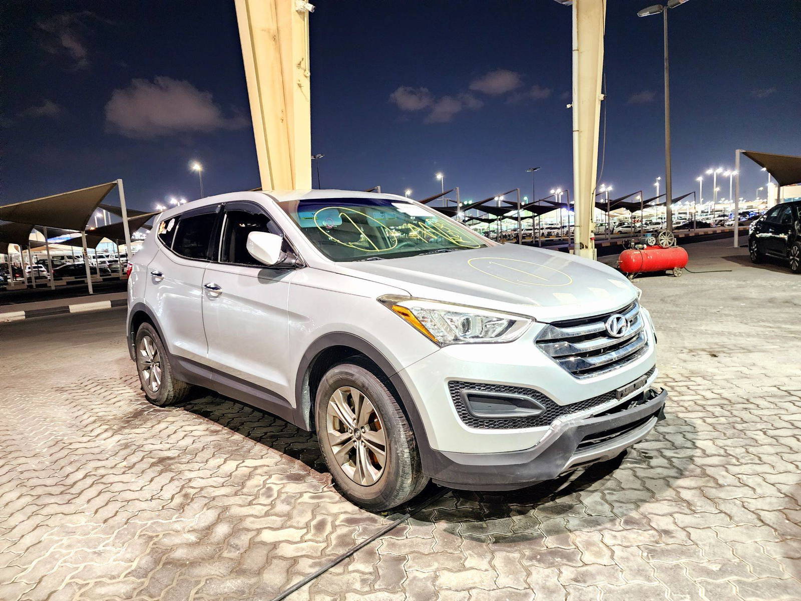 2016 HYUNDAI SANTA FE — 138524 Miles — Lot 352428 — Souq - Marhaba Auctions Used Cars - Image 5