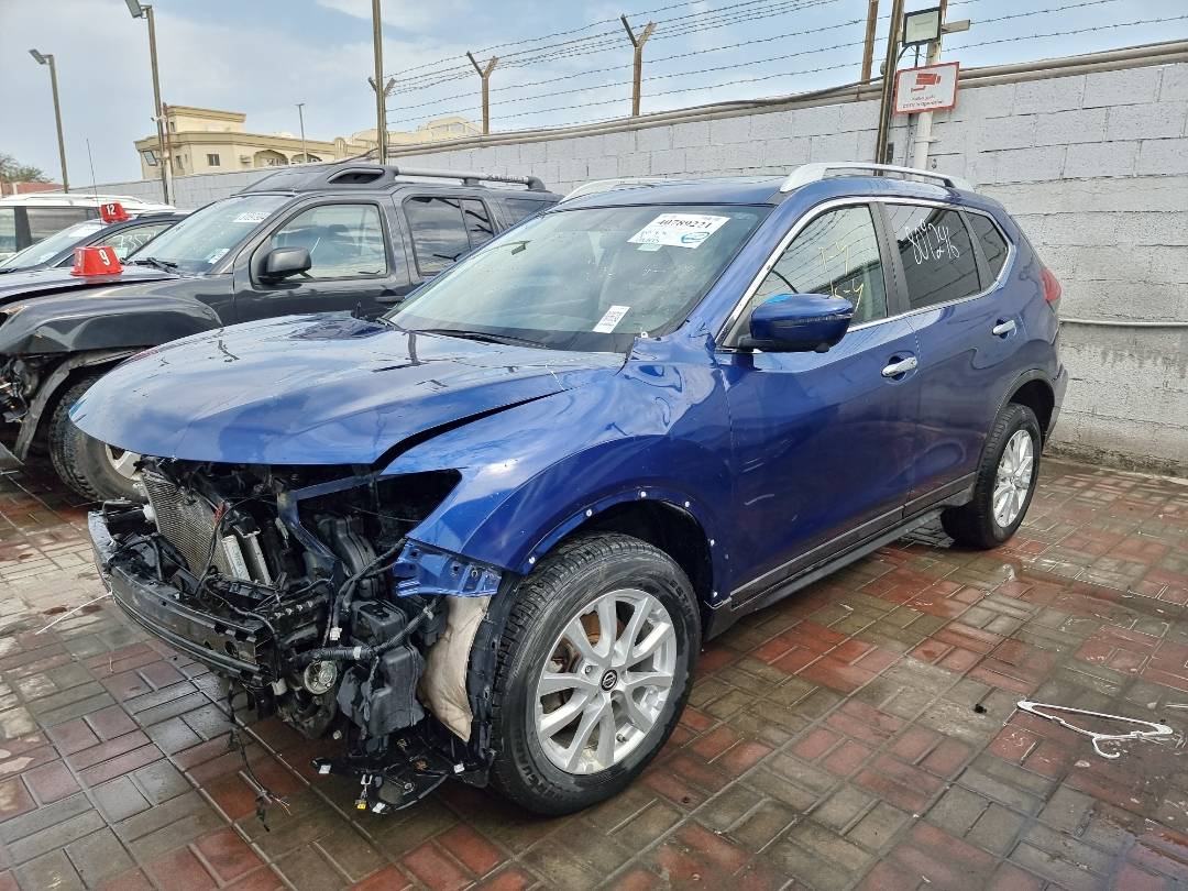 2018 NISSAN ROGUE — 172873 KM — Lot 215487 — Souq - Marhaba Auctions Used Cars - Image 3
