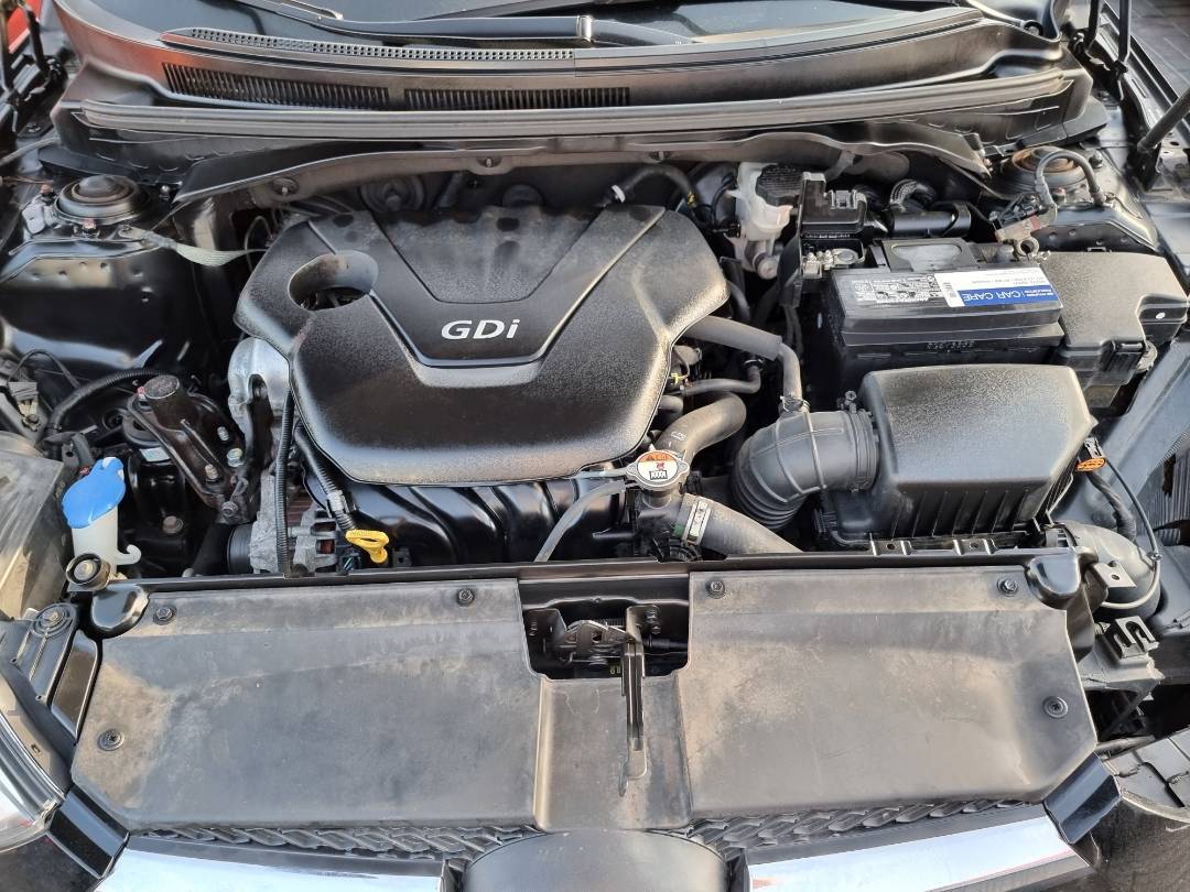 2015 HYUNDAI VELOSTER — 63625 Miles — Lot 125487 — Ind. 12 - Marhaba Auctions Used Cars - Image 9