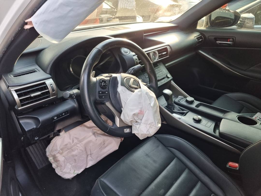 2015 LEXUS IS 250 — 103273 Miles — Lot 75187 — Ind. 12 - Marhaba Auctions Used Cars - Image 6